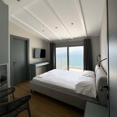 Penthouse With Jackuzy 公寓 *